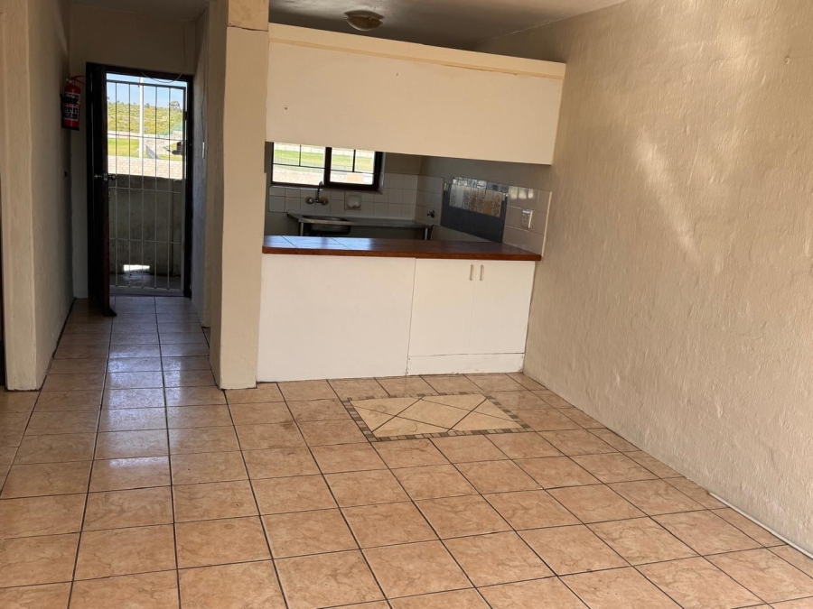 To Let 2 Bedroom Property for Rent in De Almeida Western Cape
